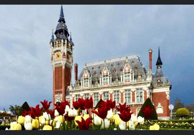 Royal Street Accommodation Calais Ngoại thất bức ảnh